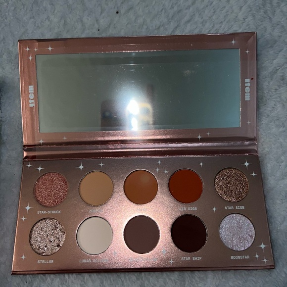 Eyeshadow palette - Picture 2 of 2